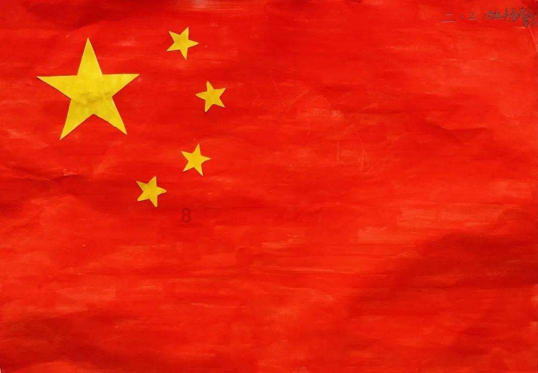 冷知识分享平台-黑色V领长袖衫配牛仔小短裤,青春靓丽,与众不同,你觉得时尚吗?